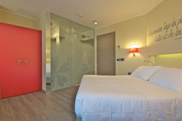 Superior, Double Bed, Harmony Suite Hotel 1/3