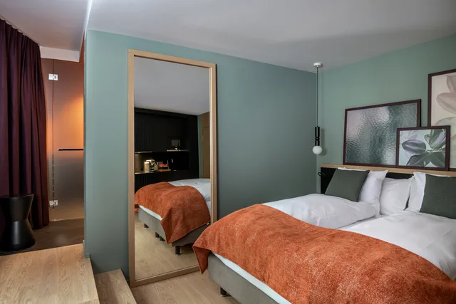 غرفة غراند ديلوكس بسرير كينج، Sorell Hotel St. Peter 1/4