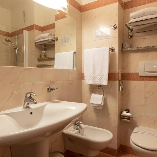 Superior, Queen Bed, Pool Access، NilHotel 2/3