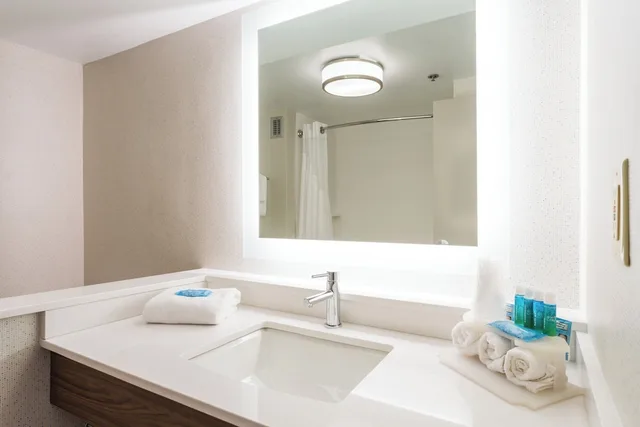 غرفة بسريرين كوين لذوي الإعاقة، Holiday Inn Express Hotel And Suites Wilmington University Center 2/2