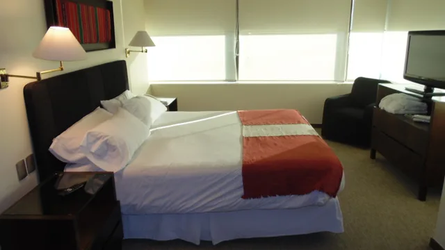 جناح، Almacruz Hotel y Centro de Convenciones 1/3