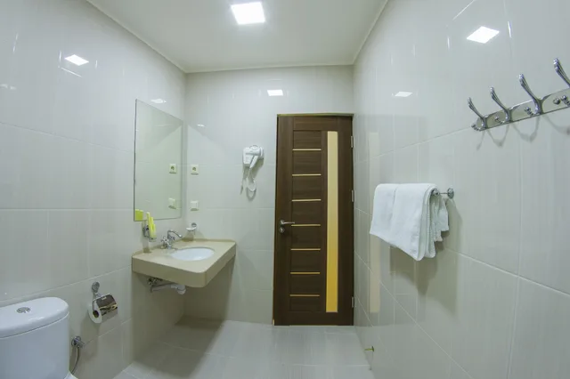 غرفة سوبيريور ثلاثية بإطلالة على الحديقة، Inga Hotel Yerevan 3/3