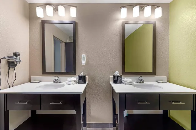 Upgrade, Suite, 2 Queen Beds، Sleep Inn & Suites Columbia KY 7/7