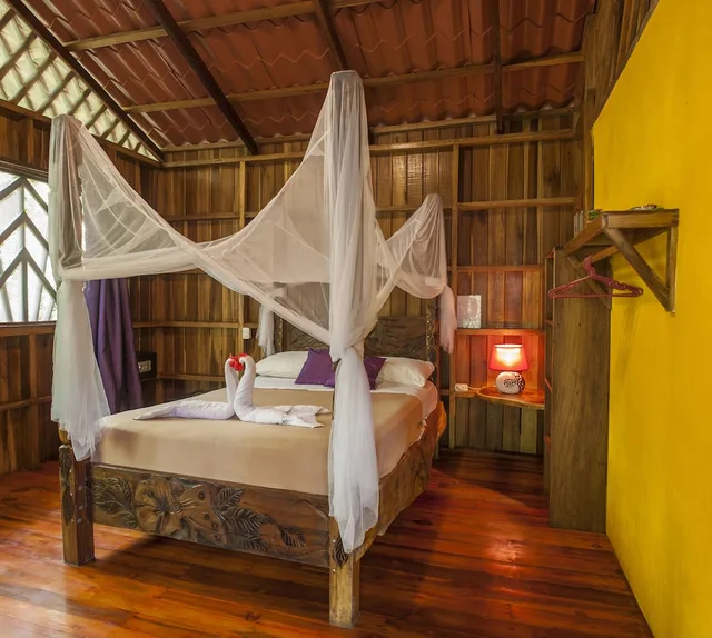 Bungalow, Queen Bed, Balcony, Garden Area، Tierra De Sueños Lodge And Wellness Center 1/2
