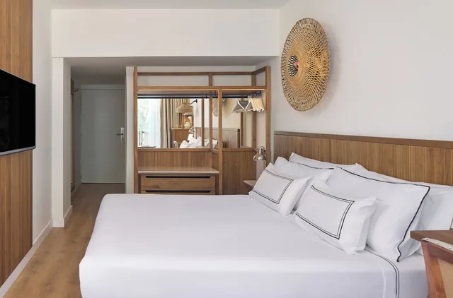 2 Bedrooms, Master, the Level, Suite, King Bed، Melia Ibiza 2/9