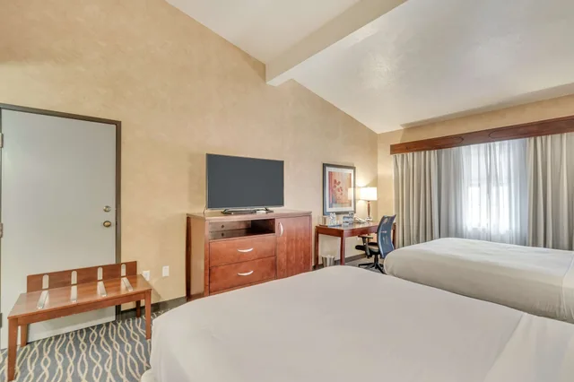 غرفة بسريرين كوين، Radisson Hotel Salt Lake City Airport 2/10