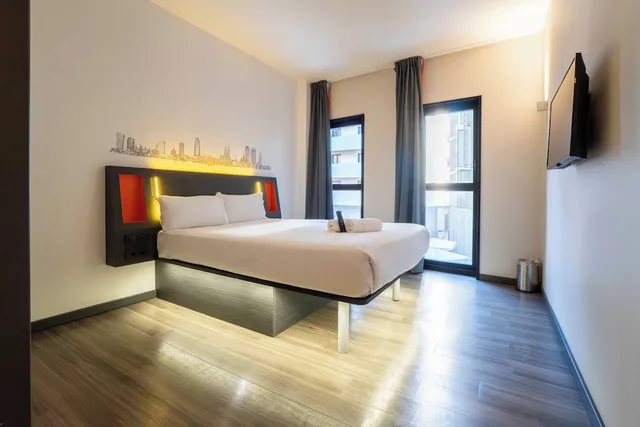 غرفة قياسية بسرير مزدوج، easyHotel Barcelona Fira 10/10