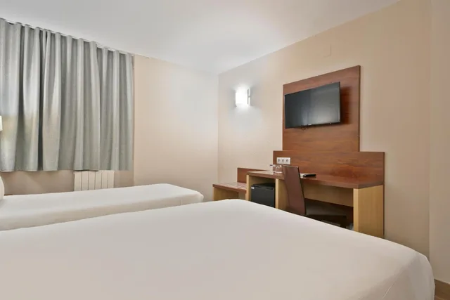 غرفة داخلية بسرير مزدوج بدون إطلالة، Hotel Best Andorra Center 5/10