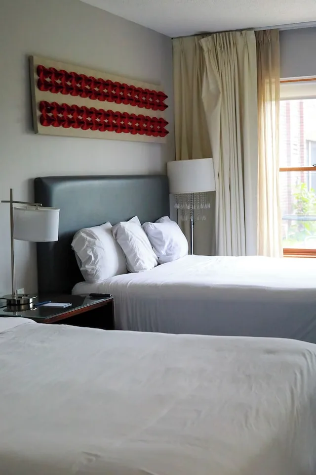 غرفة قياسية بسريرين كوين لذوي الإعاقة، Illini Inn & Suites 4/4