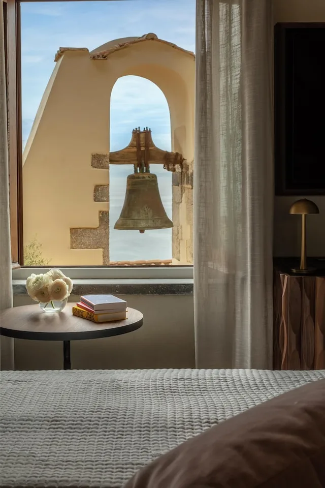 غرفة بريميوم بإطلالة على البحر بشرفة بجاكوزي، Anantara Convento di Amalfi Grand Hotel 3/4