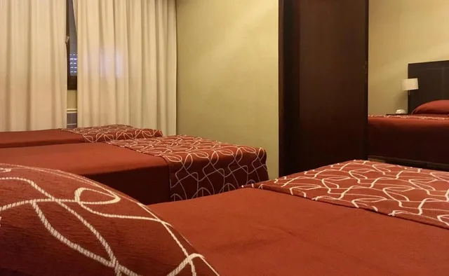شقة، Hotel Premier 4/9