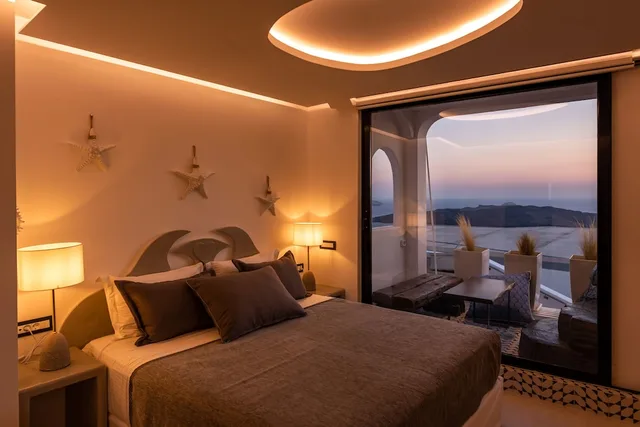 جناح ديلوكس بسرير كينج بإطلالة على البحر بجاكوزي، Day Dream Luxury Suites 2/2