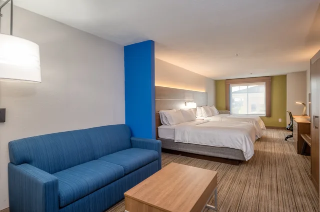جناح بسريرين كوين، Holiday Inn Express Hotel And Suites Greenville 3/4
