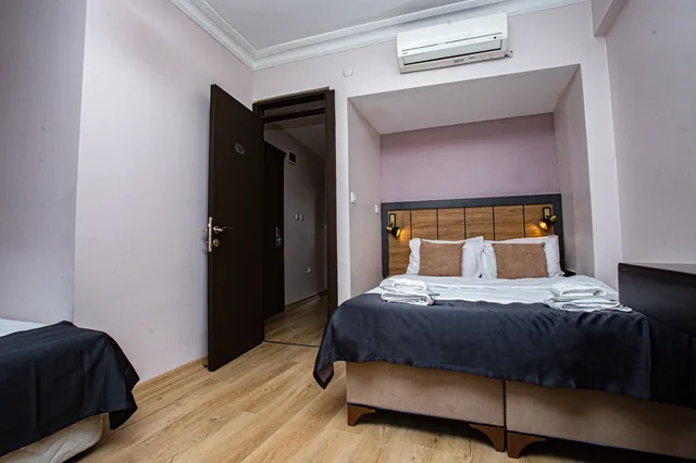 جناح، COMFORT HOTEL TAKSIM 5/10