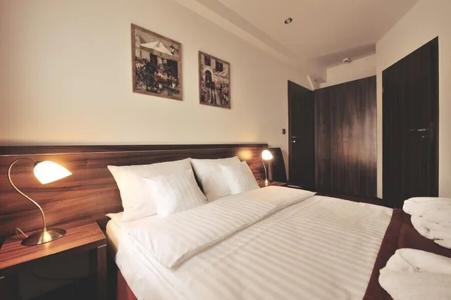 Deluxe, Hotel Centrum Sosnowiec 1/9