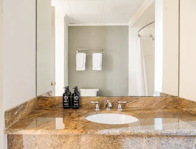 جناح بسرير كينج مع أريكة، The Lafayette by LuxUrban 3/7