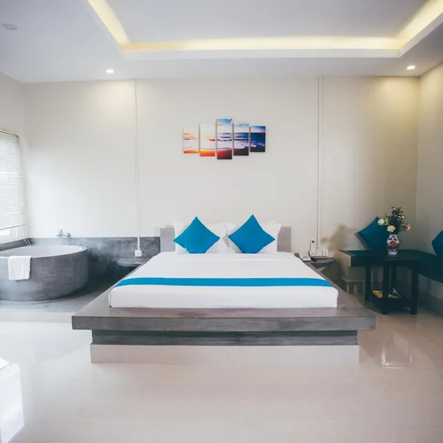 جناح ديلوكس، Chheng Residence 5/10