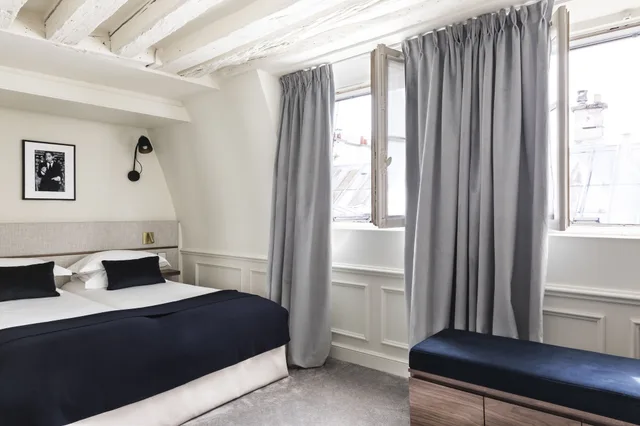 Double room De Luxe، Hotel Verneuil 1/6