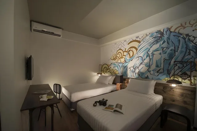 Standard, King Bed, No Window، Cacha Hotel 2/3