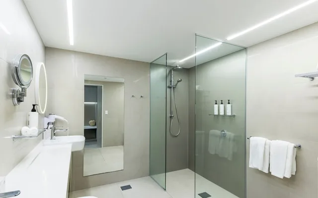 غرفة تنفيذية بسريرين منفصلين وسرير كينج، Pacific Hotel Cairns 8/9