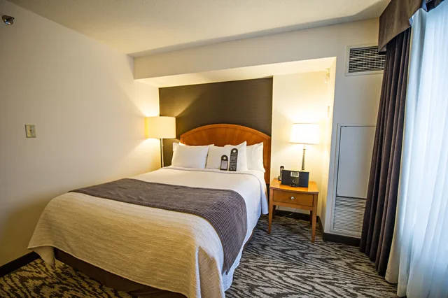 جناح جونيور، CAMBRIDGE SUITES HALIFAX HOTEL 1/6