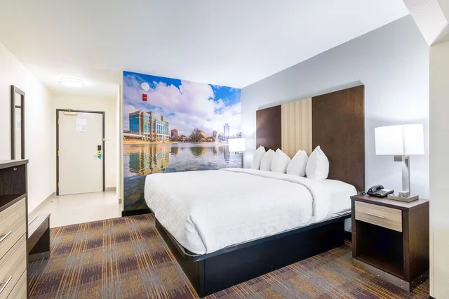 جناح بسرير كينج، Clarion Pointe Madison-Huntsville 1/3