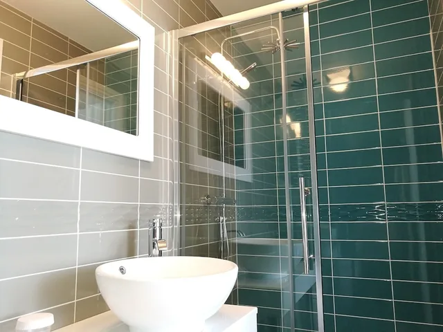 جناح سيغنتشر بسرير كينج بإطلالة على البحر، The Devon Court 5/9