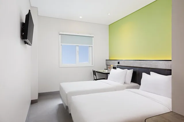 غرفة قياسية بسريرين منفصلين، Amaris Hotel Tasikmalaya 4/8