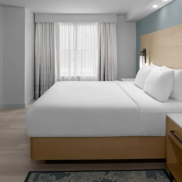 جناح بغرفتي نوم بإطلالة جزئية على البحر، Residence Inn By Marriott Daytona Beach Oceanfront 1/5