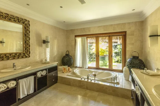 3 Bedrooms, Royal, Estate, Villa, 2 King Beds, The St Regis Bora Bora Resort 2/2
