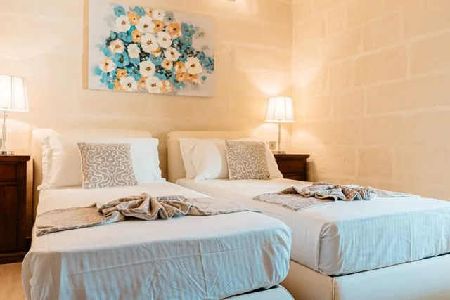 جناح جونيور بسرير كوين في الملحق، PALAZZO VIOLETTA 8/10