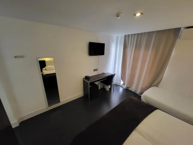 غرفة رباعية بإطلالة على البحر، HOTEL NATURSUN 3/4