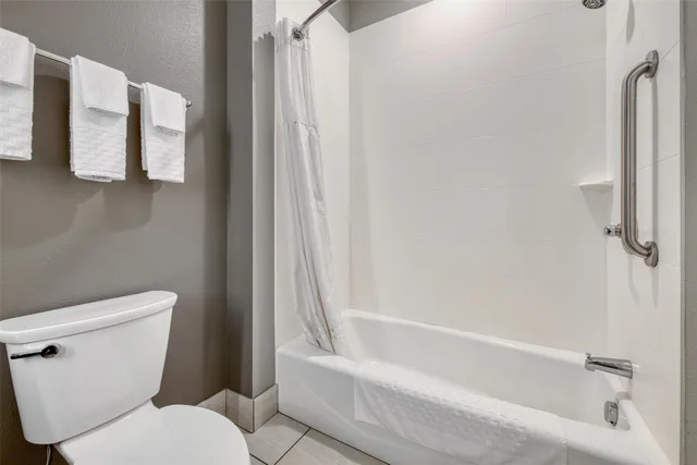 Suite, 2 Queen Beds, Best Western Plus Saint Peter 5/7