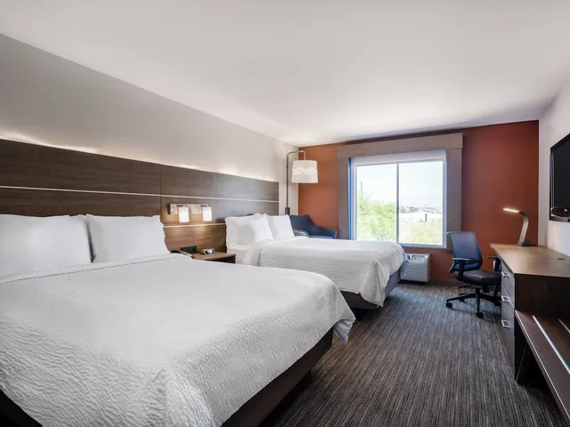 غرفة قياسية بسريرين كوين لذوي الإعاقة، Holiday Inn Express Hotel Suites Tucson 1/3