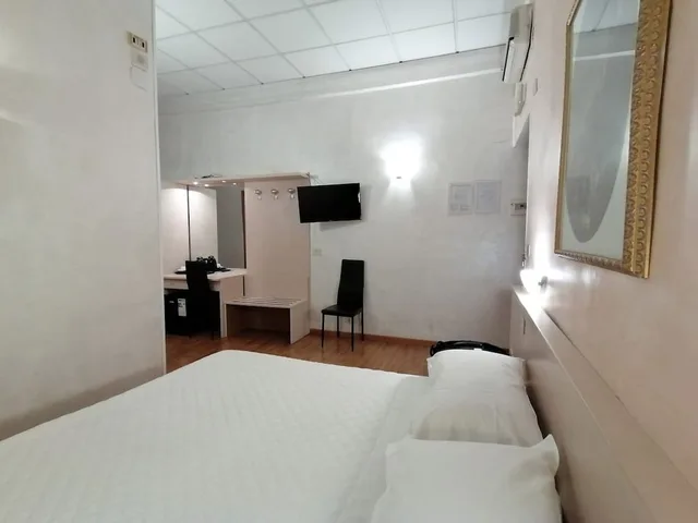 غرفة قياسية بسرير مزدوج أو سريرين منفصلين، Hotel Julia 4/10