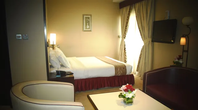 غرفة ديلوكس بسرير كينج، Manhattan Avenue Hotel 6/6