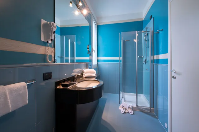 غرفة عائلية بسرير مزدوج مع أريكة، CDH Hotel La Spezia 1/2