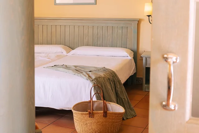 غرفة مفردة بشرفة، Royal Suite Hotel 2/2
