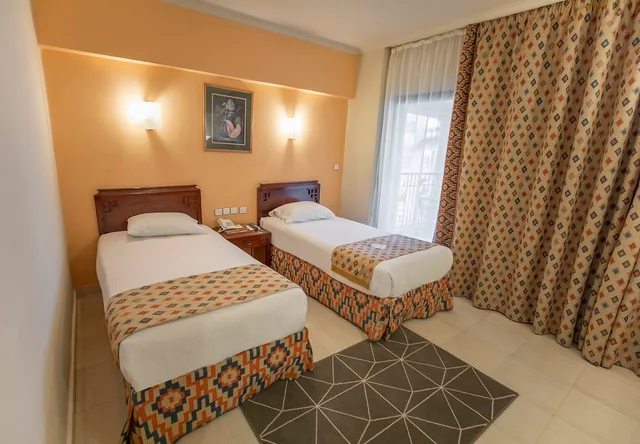 غرفة بسرير مزدوج بإطلالة على البحر، Sunrise Holidays Resort- Adults Only (Plus 16) 1/2