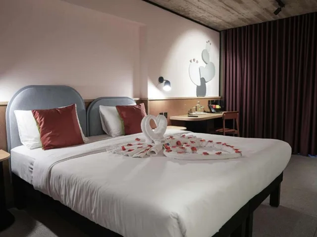 غرفة بسريرين منفصلين بإطلالة على المدينة، ibis Styles ST Pauls Bay Malta 4/6
