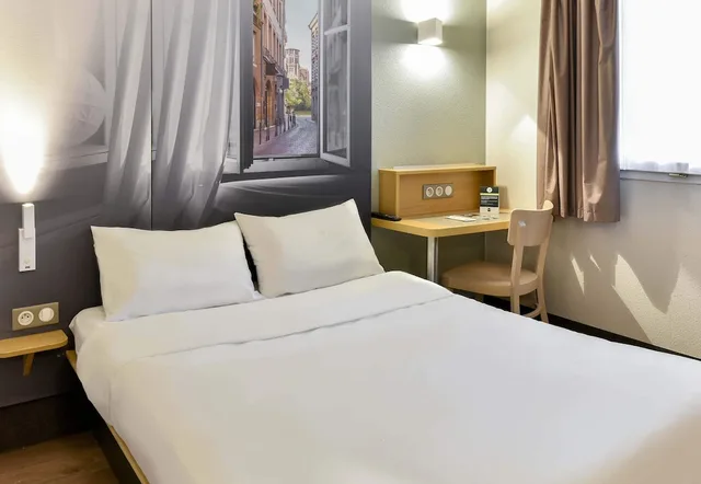 غرفة بسرير مزدوج لذوي الإعاقة، B&B Hotel Toulouse Cite de l'Espace Mouchotte 1/4