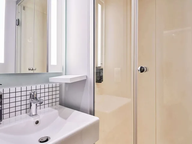 غرفة قياسية بسريرين منفصلين، IBIS BUDGET SAINT MAURICE 4/6