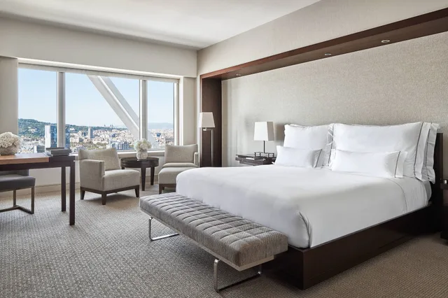Landscape, King Bed, Sofa، Hotel Arts Barcelona 2/7
