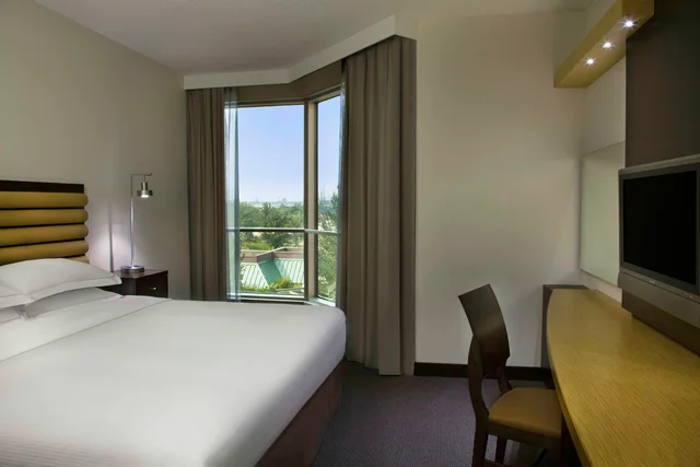 جناح تنفيذي بسرير كينج بغرفة نوم واحدة، Hilton Toronto Markham Suites Conference Centre Spa 1/2