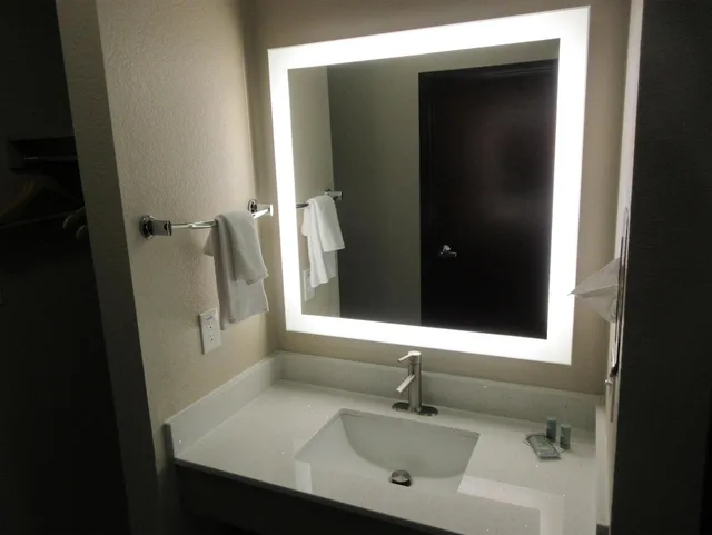 غرفة قياسية بسرير كينج، Best Western Decatur Inn 1/2