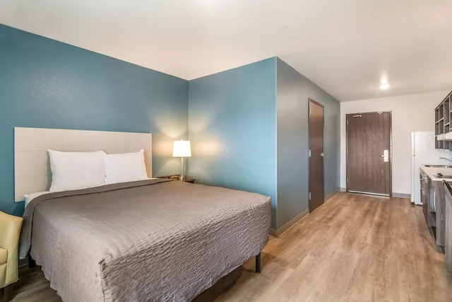 جناح بسرير كوين مع أريكة، WoodSpring Suites Broomfield - Westminster 7/10