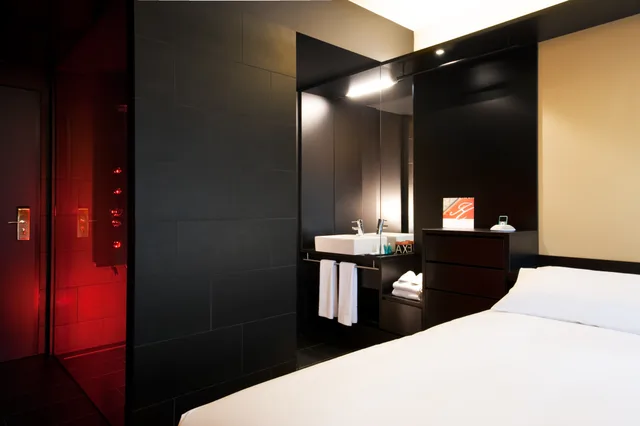 غرفة كلوب بسرير مزدوج أو سريرين منفصلين، Axel Hotel Berlin - Adults Only 1/1