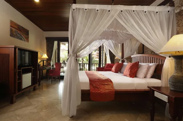 غرفة ملكية بسرير كينج، Bali Tropic Resort And Spa 6/10