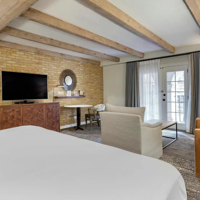 Ambassador, King Bed, River View, Balcony، Omni La Mansion Del Rio 1/7
