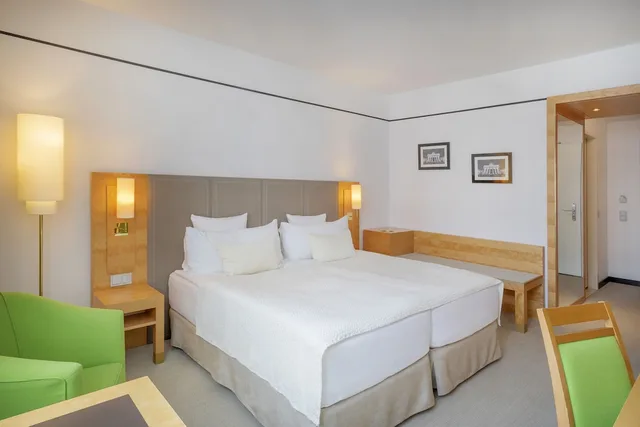 Melia, Twin Beds، Melia Berlin 2/7